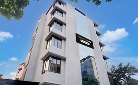 Super Townhouse Oak Viman Nagar Formerly Kuber Inn